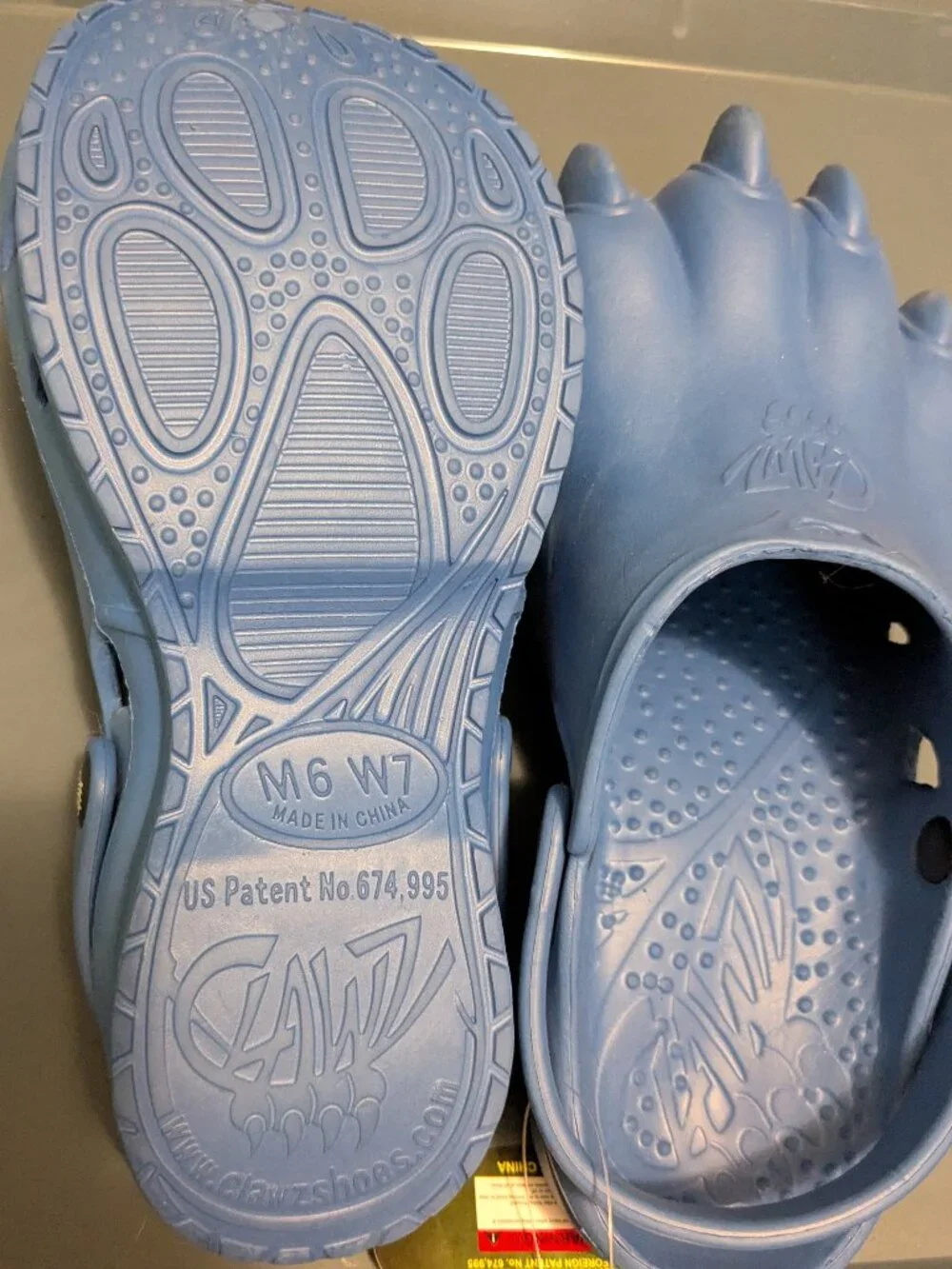 Clawz Monster Claw Clogs Blue NWT — Bigfoot Werewolf Novelty Shoes M6/W7 Unisex